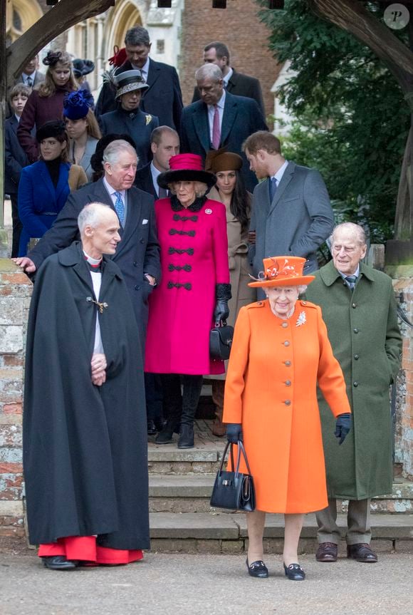 Entouré de la Reine Elizabeth II et du reste de la famille, les deux frères partageaient de doux moments ensemble...

Kate Catherine Middleton, enceinte  et le prince William, duc de Cambridge avec le prince Harry et sa fiancée Meghan Markle, Le prince Charles, prince de Galles et Camilla Parker Bowles, La reine Elisabeth II et le prince Philip Duc d'Édimbourg - La famille royale d'Angleterre arrive à l'église St Mary Magdalene pour la messe de Noël à Sandringham le 25 décembre 2017