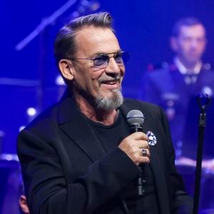 Florent Pagny lors du concert caritatif "Sentinelles d'un soir" au profit de l'association Bleuet de France à la salle Pleyel à Paris le 30 mai 2024

© Jack Tribeca / Bestimage