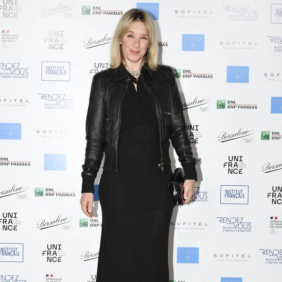 avec l'aide des fameuses Nicorette

Ludivine Sagnier au "Rendez-Vous 2025 - New French Cinema" à Rome
 © Maurizio D'Avanzo/IPA via ZUMA Press