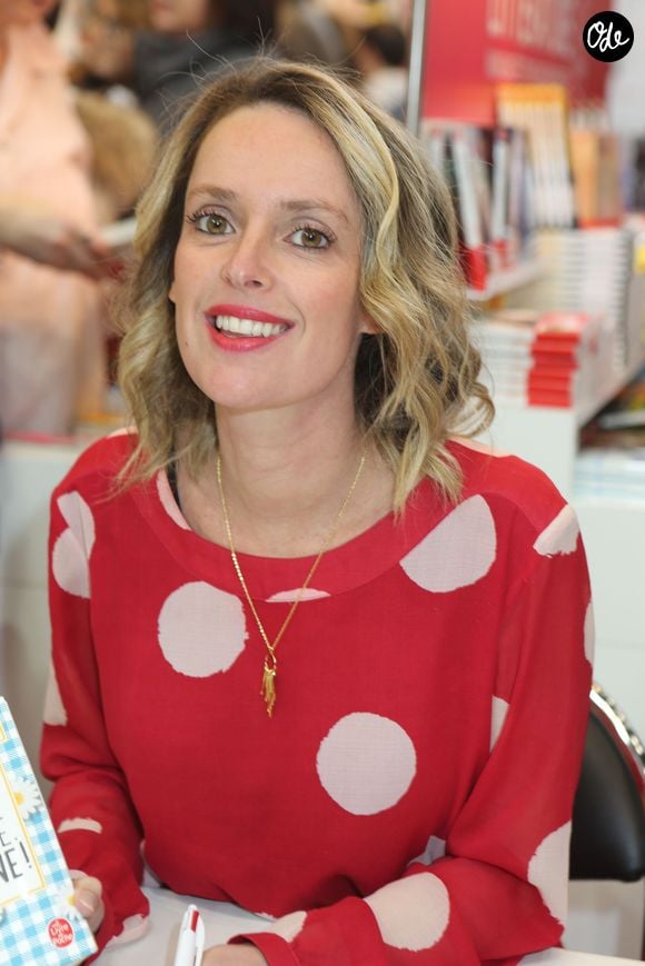 Aurélie Valognes - Salon du Livre 2019 à la Porte de Versailles à Paris  du 15 au 18 mars 2019.
© Jean-Claude Woestelandt / Bestimage