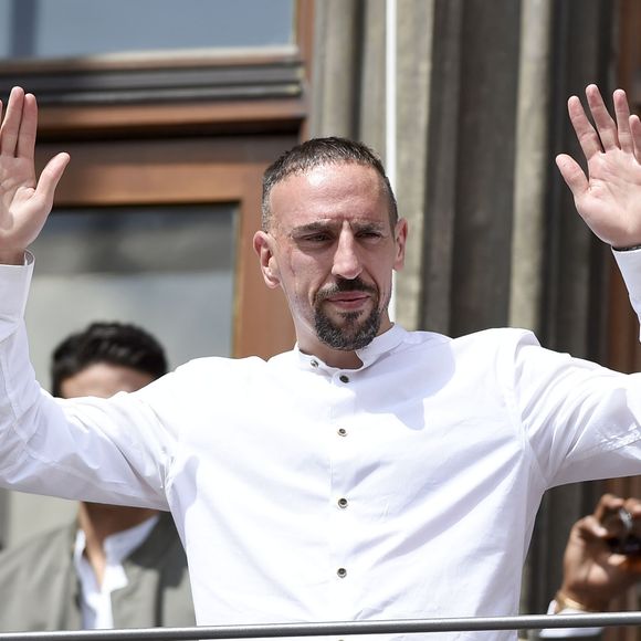 Franck Ribéry et les joueurs du Bayern de Munich fêtent leur titre de champion d'allemagne à Munich devant leurs fans le 26 mai 2019.

© API / BESTIMAGE