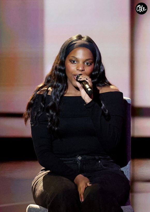 "Je n’aurais jamais cru, un jour, en parler publiquement comme je le fais aujourd’hui", confie la chanteuse.

Mentissa lors surprises lors de l'enregistrement de l'émission "La chanson secrète N°14", présentée par N.Aliagas et diffusée le 26 décembre sur TF1, consacrée à Helena à Paris le 10 décembre 2025.

© JACOVIDES-MOREAU / BESTIMAGE