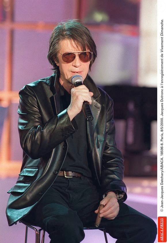 © Jean-Jacques Datchary/ABACA. 18596-8. Paris, 8/5/2000. Jacques Dutronc ˆ l'enregistrement de Vivement Dimanche.