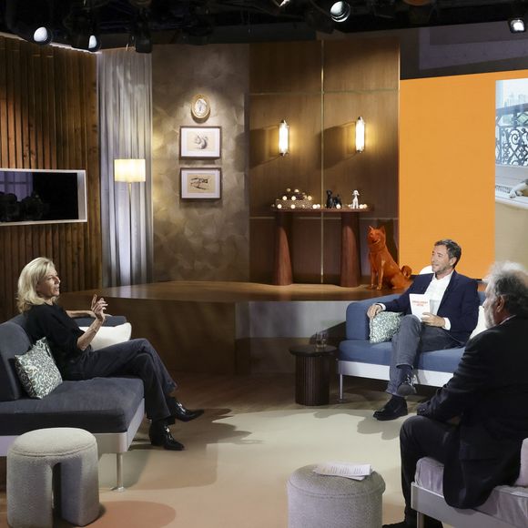Exclusif - Claire Chazal, sur plateau de la nouvelle émission "Animalement Vôtre" présentée par Bernard Montiel et diffusée le 7 décembre sur France 3, à Paris, France, le 7 octobre 2025. © Jack Tribeca/Bestimage
