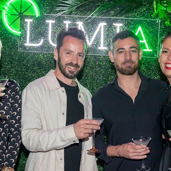 Pour rappel, Sandra Sisley a fêté son 52ème anniversaire le 25 avril 2025 (après avoir ouvert sa suite au Cannes Séries Festival et fait une montée des marches sublime dans une création signée Les Iconiques Cannes). 

Exclusif - L'équipe LUMIA : Virginie Delamarche, Benoit Delamarche, Damien Luciani et Laura Luciani - Photocall à la suite Sandra & Co lors du Festival International des Séries de Cannes, Canneseries Saison 8, à l’hôtel JW Marriott Cannes le 27 avril 2025.
© Aurelio Stella / William Sanches Tavares / Evenjoy / Bestimage