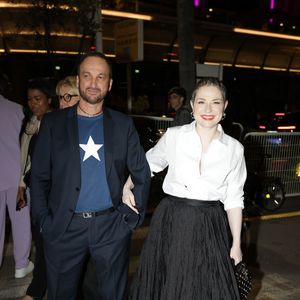 Cela va bientôt faire deux mois qu'Emilie Dequenne est décédée des suites de son cancer.
Émilie Dequenne et Michel Ferracci à la soirée Magnum lors du 77e Festival de Cannes à Cannes, France.
©Backgrid USA / Bestimage