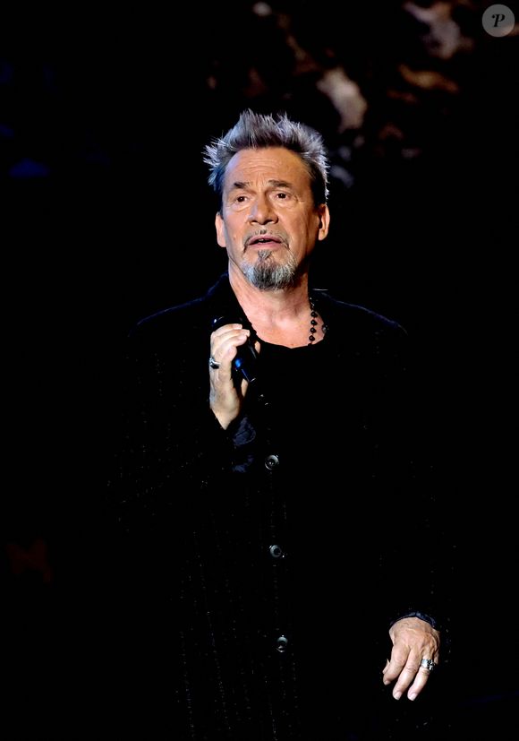 Toujours en rémission de son cancer, le sexagénaire surveille désormais sa santé de très près.

Exclusif -  Florent Pagny lors de l'enregistrement de la 2ème partie de soirée de l'émission "La chanson secrète N°14", présentée par N.Aliagas et diffusée le 26 décembre sur TF1, à Paris, France, le 9 décembre 2025. © Jacovides-Moreau/Bestimage