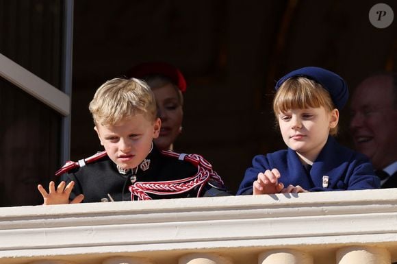 La famille princière de Monaco au balcon du palais, à l'occasion de la Fête Nationale de Monaco. Le 19 novembre 2023
© Dominique Jacovides-Bruno Bebert / Bestimage