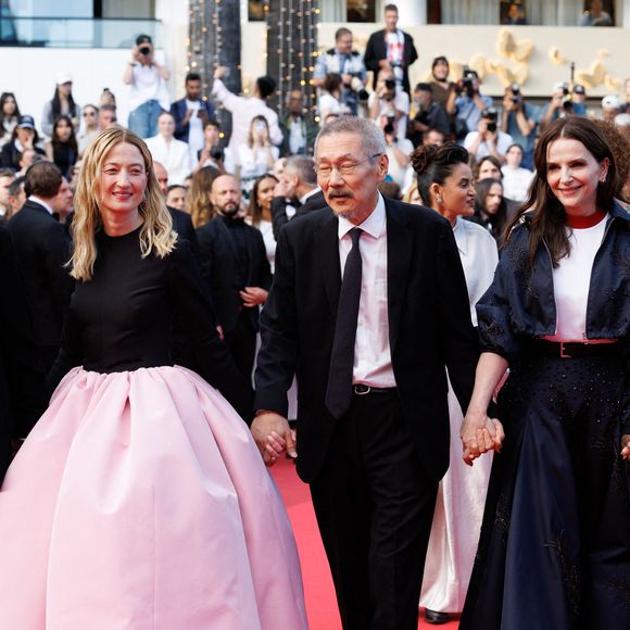 Carlos Reygadas, Alba Rohrwacher, Hong Sang-soo, Juliette Binoche, Dieudo Hamadi - Montée des marches de la cérémonie de clôture du 78ème Festival International du Film de Cannes, au Palais des Festivals à Cannes. Le 24 mai 2025
© Jacovides-Moreau / Bestimage