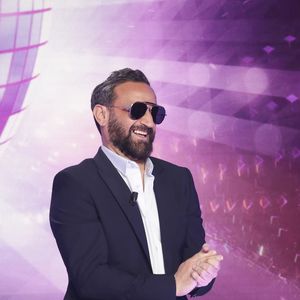 Exclusif - Cyril Hanouna, sur le plateau de l’émission « TPMP » présentée par C.Hanouna et diffusée en direct sur Youtube et sur toutes les box (SFR, FREE, MyCanal etc), Paris, France, le 04 mars 2025. © Jack Tribeca / Bestimage