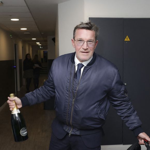 Exclusif - Benjamin Castaldi, en backstage de l’émission « TPMP » La dernière sur C8,  présentée par C.Hanouna et diffusée en direct sur C8, Paris, France, le 27 fevrier 2025. © Jack Tribeca / Bestimage