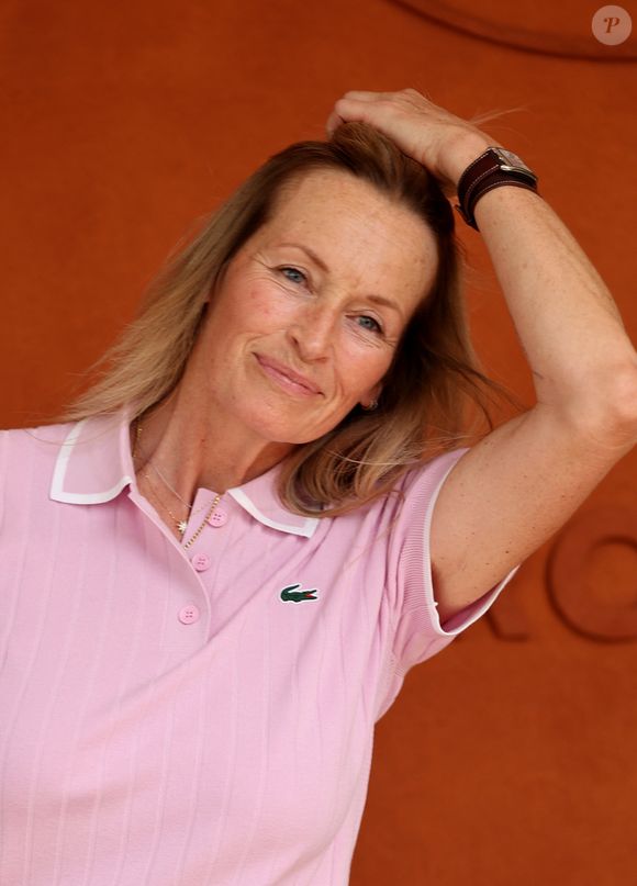 Estelle Lefébure au photocall du village lors des Internationaux de France de Tennis de Roland Garros 2026, à Paris, France, le 29 mai 2026. © Dominique Jacovides/Bestimage