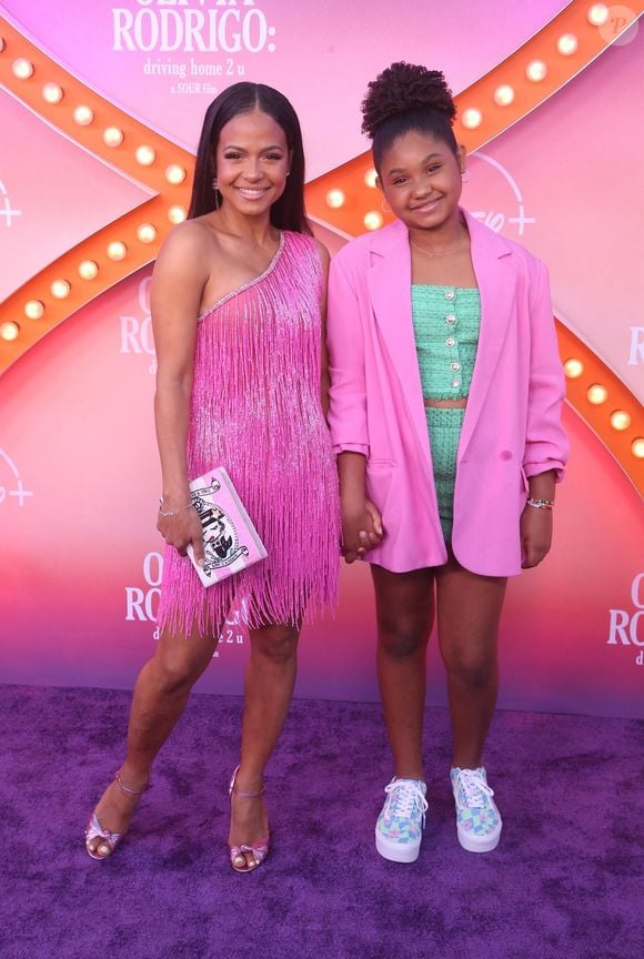 De son côté, Christina Milian a également partagé une vidéo de leur déjeuner en plein air, entourés de leur amis et de leurs enfants.

Christina Milian, Violet Madison Nash à la première de la série Disney + "Olivia Rodrigo: Driving Home 2 U (A Sour Film)" à Los Angeles, le 24 mars 2022.©Backgrid USA / Bestimage