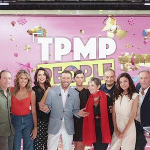Exclusif - Philippe Candoloro, Rachel Bourlier, Sophie Coste, Bernard Montiel, Deborah Tordjman, Isabelle Morini-Bosc, Laurent Fontaine, Francesca Antoniotti, Jean-Michel Maire sur le plateau de l’émission TPMP People, enregistrée le 1er juin, présentée par B.Montiel et diffusée le 03 juin sur C8 à Paris, France, le 1er juin 2023. © Jack Tribeca/Bestimage