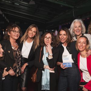 Emmanuelle de Boysson, Carole Chrétiennot, Adélaïde de Clermont-Tonnerre, Stéphanie Janicot, Jessica Nelson et Tatiana de Rosnay, accompagnées du jury invité : Marine Delterme, Karine Dijoud, Catherine Frot, Ophélie Meunier et Valérie Perrin - Soirée de remise de la 19e édition du Prix de la Closerie des Lilas, le 6 mai 2025