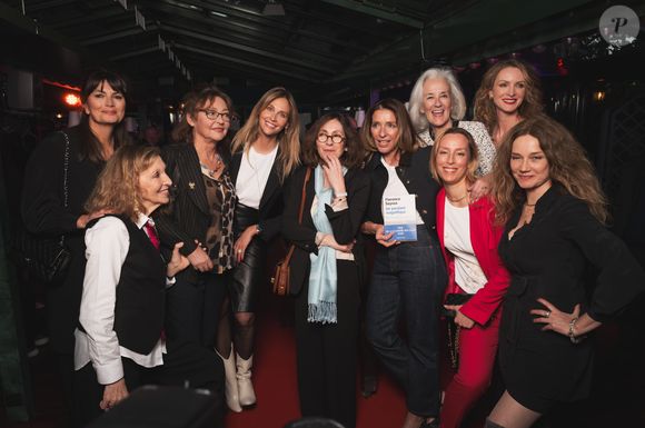 Emmanuelle de Boysson, Carole Chrétiennot, Adélaïde de Clermont-Tonnerre, Stéphanie Janicot, Jessica Nelson et Tatiana de Rosnay, accompagnées du jury invité : Marine Delterme, Karine Dijoud, Catherine Frot, Ophélie Meunier et Valérie Perrin - Soirée de remise de la 19e édition du Prix de la Closerie des Lilas, le 6 mai 2025