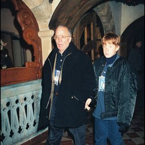 Archive - Thierry Roland et son fils Gary au Grand Rex pour la première du Bossu de Notre Dame en 1996 © Bertrand Rindoff Petroff /Bestimage