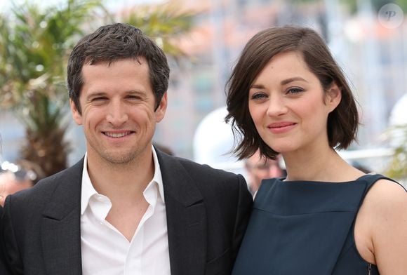 Être le fils de Guillaume Canet et Marion Cotillard peut-il être un avantage pour le jeune Marcel, dans ce métier ? "Non, je ne pense pas que ce soit un avantage, a expliqué le réalisateur des Petits mouchoirs, dans '50 minutes inside'. Je pense que ça peut être un inconvénient."

Guillaume Canet et Marion Cotillard - Photocall du film "Blood Ties" au 66ème Festival du Film de Cannes, le 20 mai 2013. BORDE-MOREAU / BESTIMAGE
