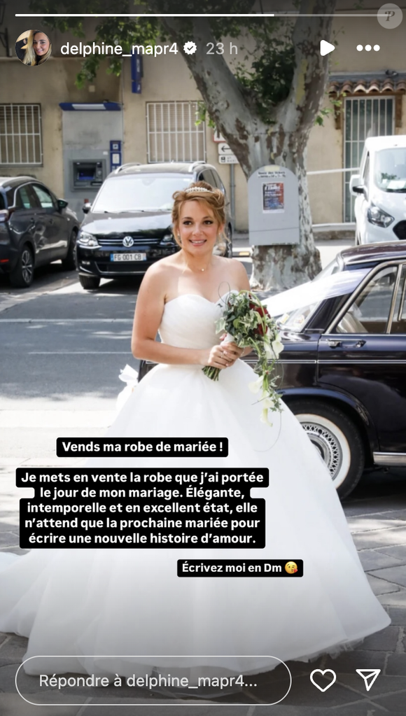 "Je mets en vente la robe que j'ai portée le jour de mon mariage. Élégante, intemporelle et en excellent état, elle n'attend que la prochaine mariée pour écrire une nouvelle histoire d'amour", propose-t-elle à sa communauté.

Delphine, ex-candidate de "Mariés au premier regard".