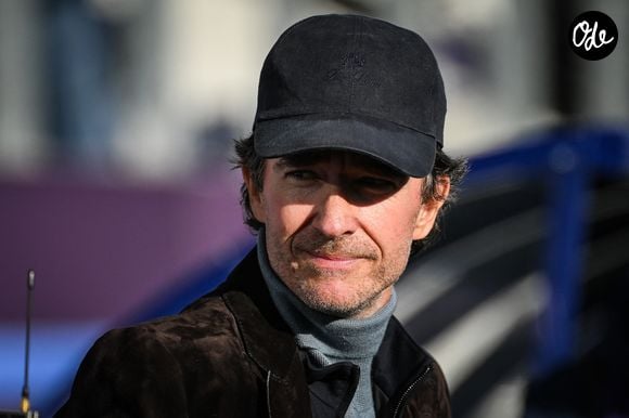 Antoine ARNAULT dans les tribunes lors du match de football Ligue 1 McDonald's opposant le Paris FC à au Stade Rennais (Rennes) au Stade Jean-Bouin à Paris, France, le 18 Octobre 2026. © Matthieu Mirville/Bestimage