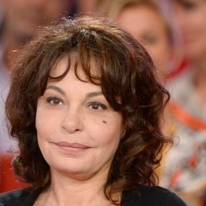 Isabelle Mergault - Enregistrement de l'émission "Vivement Dimanche" à Paris le 16 Septembre 2015 et qui sera diffusée le 20 Septembre 2015. - Photo par COADIC GUIREC / BESTIMAGE