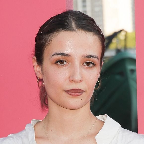 Carmen Kassovitz, bien plus qu'une fille de, a illuminé le tapis rose de la Elle Summer Party lundi soir.

Carmen Kassovitz (fille de Mathieu Kassovitz) - Photocall Prime Video "Elle" Summer Party au Noti Club à Paris. © Coadic Guirec/Bestimage