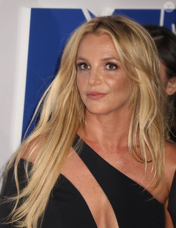 Britney Spears - Photocall des MTV Video Music Awards 2016 au Madison Square Garden à New York. Le 28 août 2016
© Nancy Kaszerman / Zuma Press / Bestimage