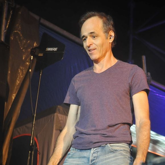 Exclusif - Jean-Jacques Goldman - Vente aux enchères à l'occasion du 20ème anniversaire du spectacle "Les Vendanges du Coeur" à Ouveillan, près de Narbonne (Aude) au profit des "Restos du Coeur" le 20 juillet 2014.