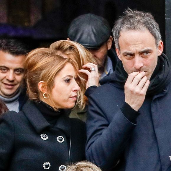 Léa Salamé et son compagnon Raphaël Glucksmann - Obsèques de Sébastien Demorand à la Coupole du crématorium du cimetière du Père-Lachaise à Paris, France, le 31 janvier 2020.
