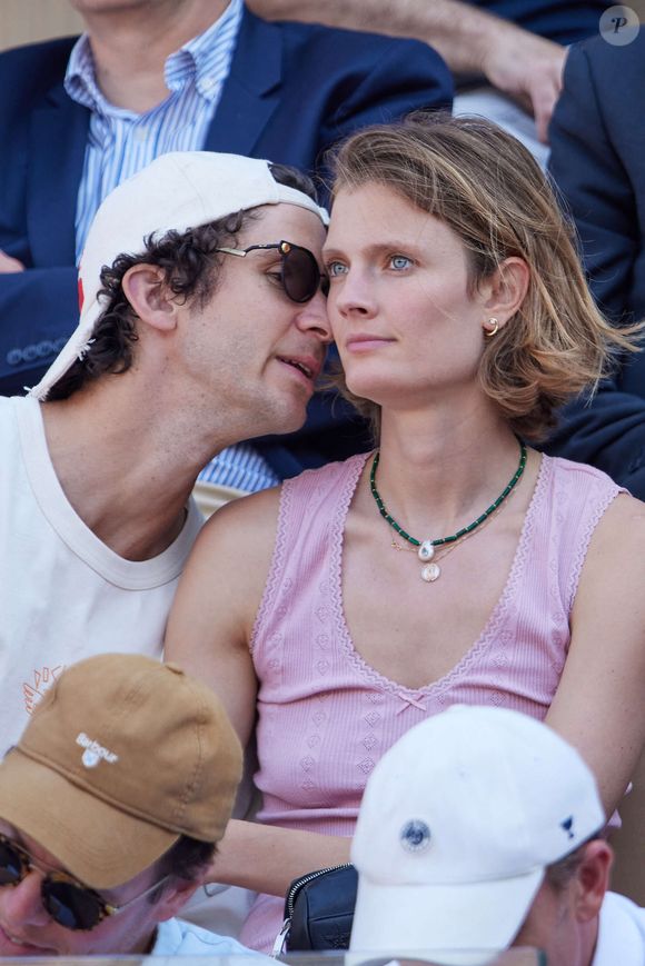 Constance Jablonski et Matthias Dandois en tribunes lors des Internationaux de France de tennis de Roland Garros 2023 à Paris, France, le 1er juin 2023. © Jacovides-Moreau/Bestimage