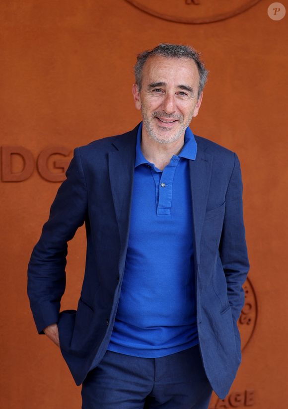 Elie Semoun - Les célébrités au village lors des Internationaux de France de Tennis de Roland Garros le 1er juin 2025. © Dominique Jacovides / Bestimage
