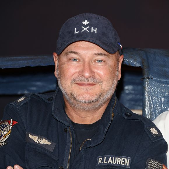 Et ce, dès le 22 avril prochain.

Sébastien Cauet - Première du film "Indiana Jones et le Cadran de la destinée" au cinéma Le Grand Rex à Paris le 26 juin 2023. © Coadic Guirec/Bestimage