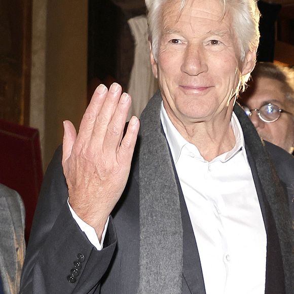 Il quitte les Etats-Unis

Exclusif - Richard Gere au dîner de Noël de l'association "Soleil d'enfance" au restaurant Fouquet's Paris le 2 décembre 2024. © Cédric Perrin / Bestimage