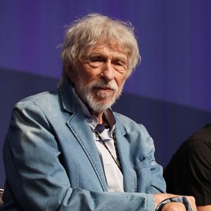 Exclusif - Pierre Richard sur scène lors de la présentation de son film "L'homme qui a vu l'ours qui a vu l'homme" au festival "Ciné Comédies" à Lens-Liévin, le 29 mai 2025.
© Denis Guignebourg/Bestimage