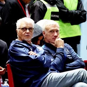Aimé Jacquet et Didier Deschamps durant la première édition du " match des légendes " opposant l'équipe des Légendes, les anciens de Cannes, à l'équipe des Etoiles avec pour capitaine Didier Deschamps, au stade Pierre de Coubertin à Cannes, le 30 octobre 2025. Les Légendes cannoises, coachées par Luis Fernandez et supportées par Zinedine Zidane qui portait les couleurs cannoises, mais qui n'a pas joué, ont remporté le match 3 à 2. Tous les bénéfices de la soirée seront reversés aux associations les Etoiles de l'Espoir, à l'association Adrien et à l'association Clin d'Oeil, qui oeuvrent pour les plus démunis et la jeunesse.

© Dominique Jacovides / Bruno Bebert / Bestimage
