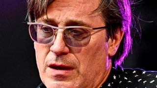 Deux ans après le départ de Françoise Hardy, son fils Thomas Dutronc dans le creux de la vague : "Je suis dans une période là..."