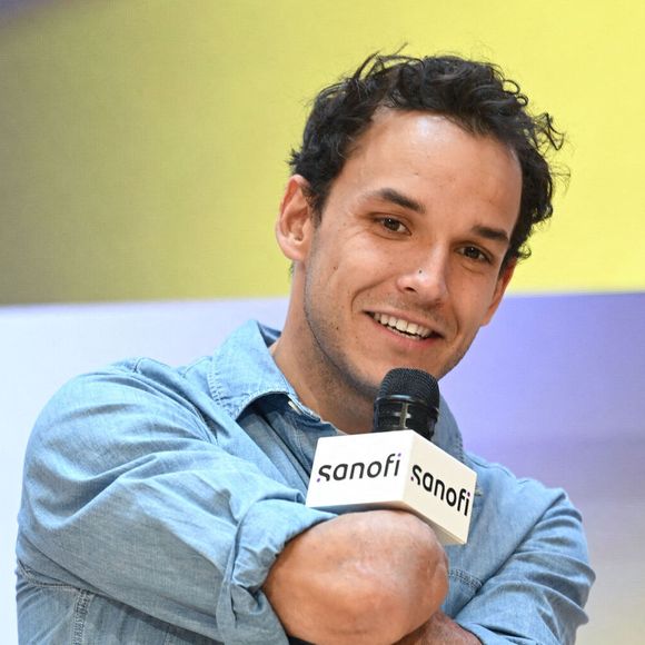 "Slam", diffusé sur France 3 et présenté par Théo Curin, va connaître un grand changement dès le samedi 6 septembre prochain.

Theo Curin, nageur français lors de la présentation de la voiture Mc Laren Racing pour les 24 Heures du Mans le 29 avril 2025 au siège de Sanofi. Photo by Tomas Stevens/ABACAPRESS.COM