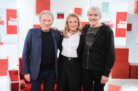 Exclusif - Michel Drucker, Sheila et Jean-Jacques Daran  - Enregistrement de l'émission Vivement dimanche au studio Rive Gauche, le 21 mars 2025, présentée par M.Drucker et diffusée sur France 3 le 30 mars 2025. 
© Guillaume Gaffiot / Bestimage