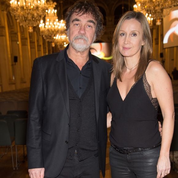 Olivier Marchal et sa femme Catherine - 21ème Cérémonie des Lauriers de la Radio et de la Télévision à l’Hôtel de Ville de Paris le 8 février 2016.