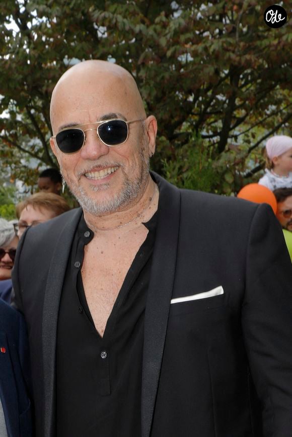 Pascal Obispo I - Inauguration de la place Line Renaud a Rueil-Malmaison le 22 Juin 2024.
© Jlppa / Bestimage