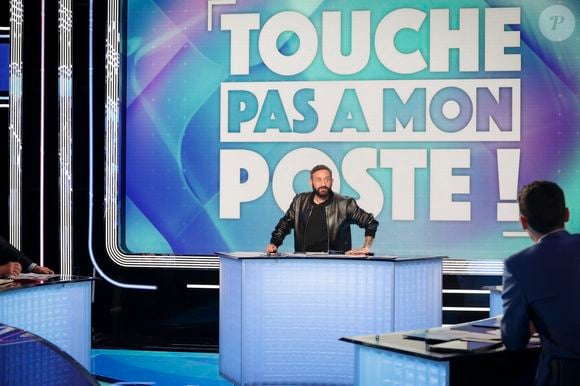 Exclusif - Cyril Hanouna - Plateau de la dernière émission "TPMP" présentée par C.Hanouna à Paris  le 26 mars 2025. Cyril Hanouna va désormais entamer une diète cathodique avant d'arriver chez M6 et reste en attendant sur Europe 1. © Jack Tribeca / Bestimage