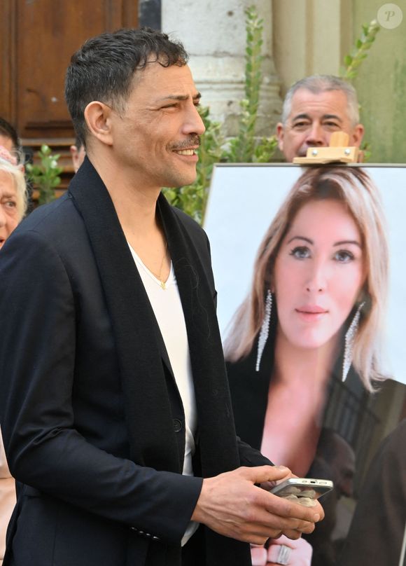 Steevy Boulay - Sorties des obsèques de Loana Petrucciani dans la cathédrale Sainte-Réparate à Nice le 10 avril 2026. L'ancienne star de téléréalité a été retrouvée morte dans son appartement niçois par les autorités, le 25 mars dernier. © Bruno Bebert/Bestimage