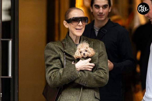 Céline Dion, accompagnée de ses fils Eddy et Nelson Angelil, quitte le palace Royal Monceau à La Plenitude Arena à Paris, après 16 concerts en cinq semaines devant près de 500.000 personnes, le 19 octobre 2026. 
© Pierre Perusseau / Bestimage
