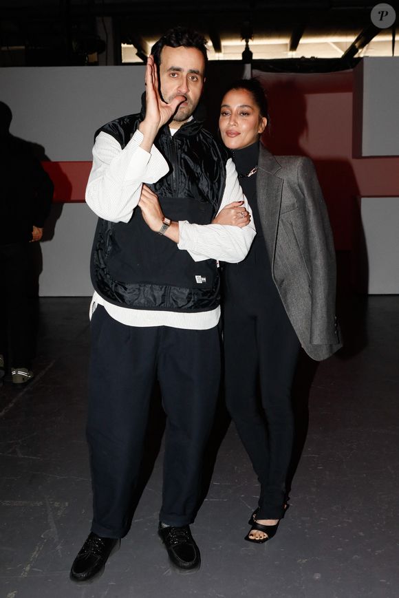 Semi-exclusif - Jonathan Cohen et Leïla Bekhti - Front Row au défilé Marcia prêt-à-porter automne-hiver 2023/2024 lors de la Fashion Week de Paris (PFW), au Garage Amelot, à Paris, France, le 1er mars 2023. © Christophe Clovis/Bestimage