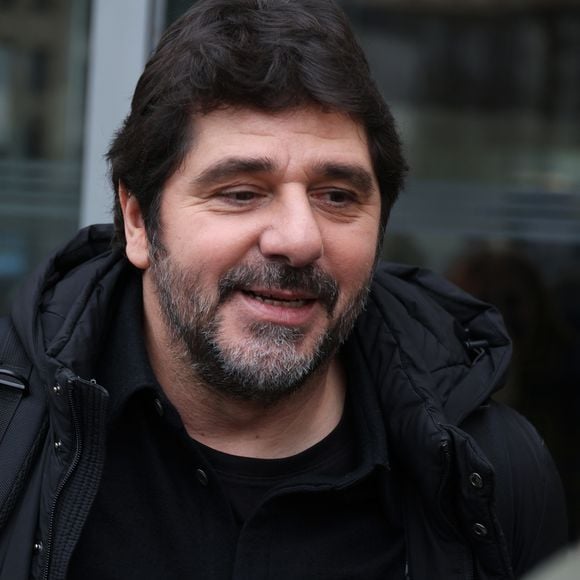 Exclusif - Patrick Fiori à la sortie des studios de RTL à Neuilly-sur-Seine, France, le 12 février 2025. © Bestimage