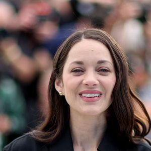 Marion Cotillard au photocall du film "Karma" lors du 79ème Festival International du Film de Cannes (12 - 23 mai 2026), le 16 mai 2026.
© Jacovides / Moreau / Bestimage