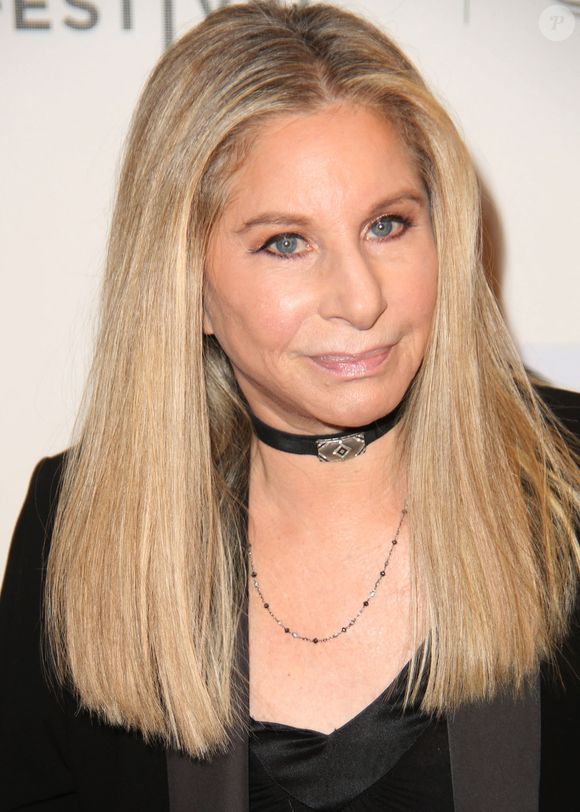 Info - Festival de Cannes : l'artiste Barbra Streisand recevra une Palme d'or d'honneur - Info - Barbra Streisand fête ses 80 ans le 24 avril - Barbra Streisand à la soirée Tribeca Talks Storytellers lors du Festival du Film de Tribeca à New York, le 29 avril 2017 © Sonia Moskowitz/Globe Photos via Zuma/Bestimage