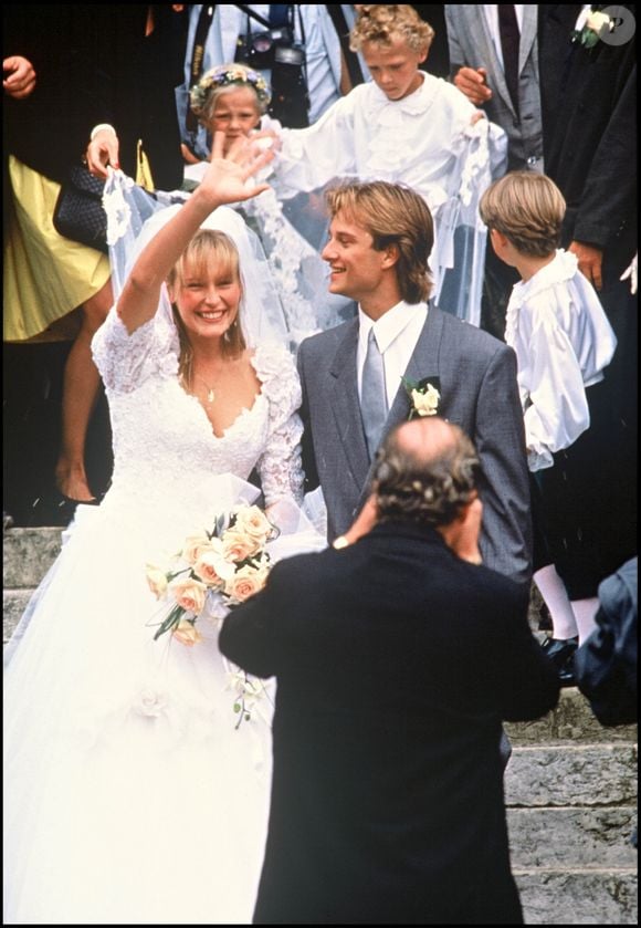 Mariage de David Hallyday et Estelle Lefébure en 1989.

©Bestimage