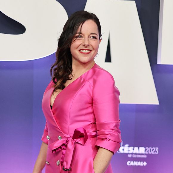 Révélée au public dans la série Dix pour cent où elle incarnait une assistante, Laure Calamy connait la consécration dans Antoinette dans les Cévennes.

Laure Calamy au photocall de la 48ème cérémonie des César à l’Olympia à Paris
© Dominique Jacovides / Olivier Borde / Bestimage