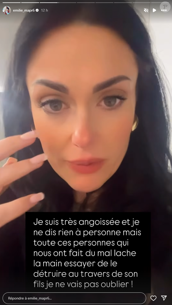 Emilie (Mariés au premier regard) enceinte et très angoissée alors que son compagnon est hospitalisé.